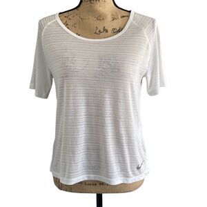 EUC! Nike Women’s Athletic Top Breathable Mesh - M